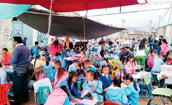 Niega escuela José Martí apoyo del municipio 