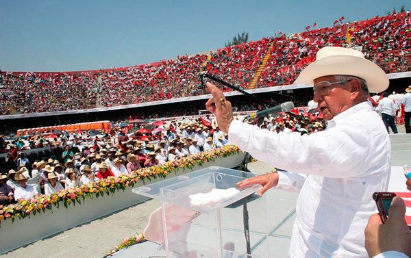 Opinión de Aquiles Córdova: Sólo el pueblo organizado es democrático