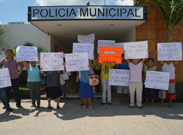 Antorchistas se reúnen con presidente municipal de Kanasín, pero no da solución 