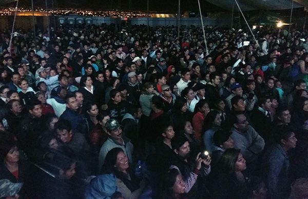 Celebra colonia antorchista su 7Âº aniversario