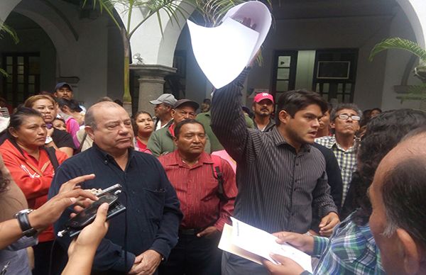 Antorchistas presentan pliego petitorio al alcalde del puerto de Veracruz