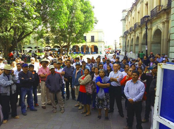 Antorcha exige audiencia con el gobernador Gabino Cué Monteagudo.