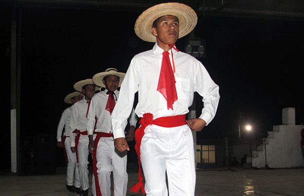 Celebra Aocotzota feria patronal 2016 Movimiento Antorchista
