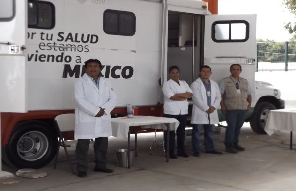 Realizan caravana de salud en Villa de Arriaga