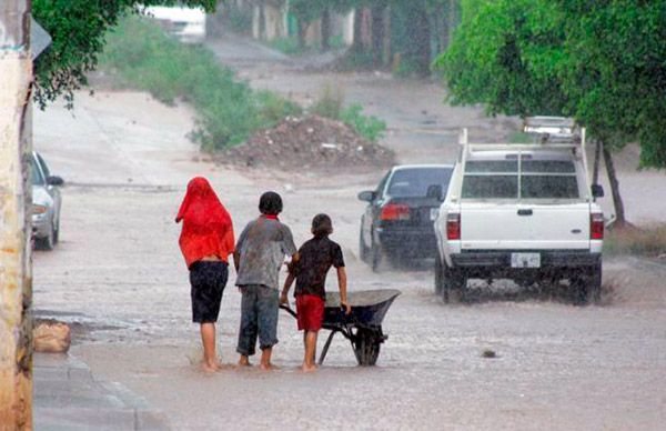 En los poblados de Jacola y Obispo piden ayuda para evitar inundaciones