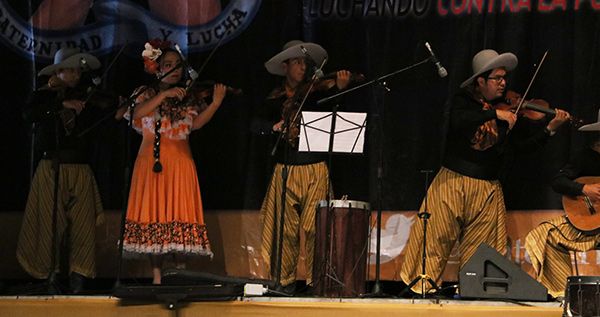Baile de Argentina 2do lugar del II Encuentro de Folclor Internacional