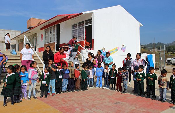 Más obras para escuelas en rezago 