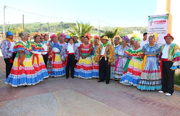 Triunfa Ocoyucan en juegos distritales del adulto mayor  