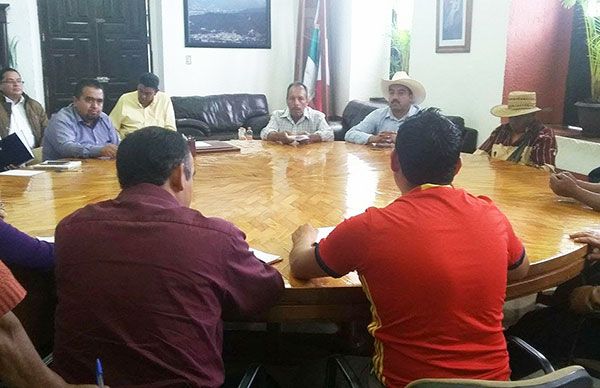 Autoridades solucionarán abasto de agua potable en Tenancigo