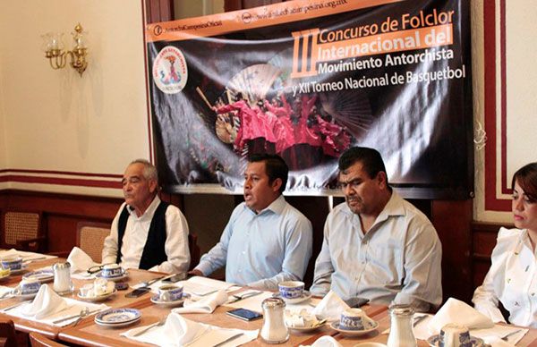 El antorchismo michoacano anuncia e invita al III Concurso de Folclor Internacional y al XII Torneo Nacional de Básquetbol