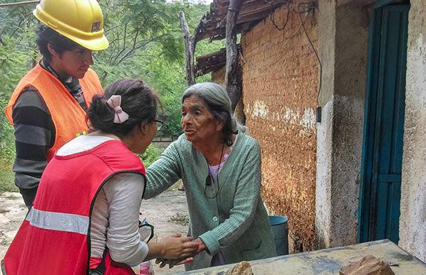  Continúa Cuayuca atendiendo a damnificados