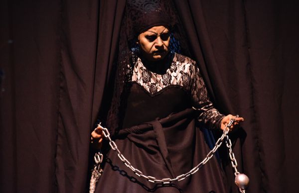 Obra:La casa de Bernarda Alba , 3er lugar categoría: Semiprofesional