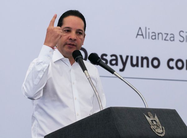Gobierno panista de Francisco Domínguez desaloja plantón de Antorcha en Querétaro