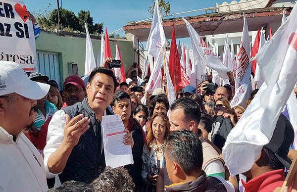 Fernando González se registra como aspirante a precandidato a la presidencia municipal de La Paz
