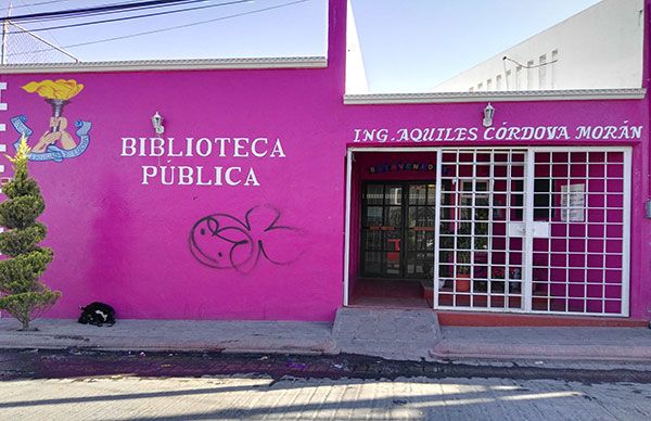 Antorcha remodela fachada de biblioteca