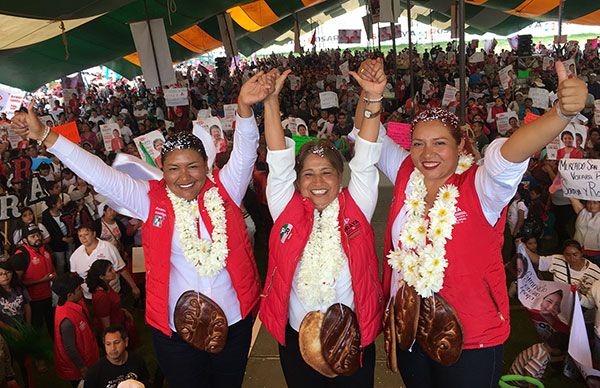 Junto a 25 mil ciudadanos, Soraya y Rosario cierran campaña en Puebla