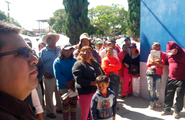 Denuncian antorchistas negligencia del gobierno de Amozoc   