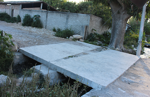 Logra Antorcha puentes peatonales para Atemaco
