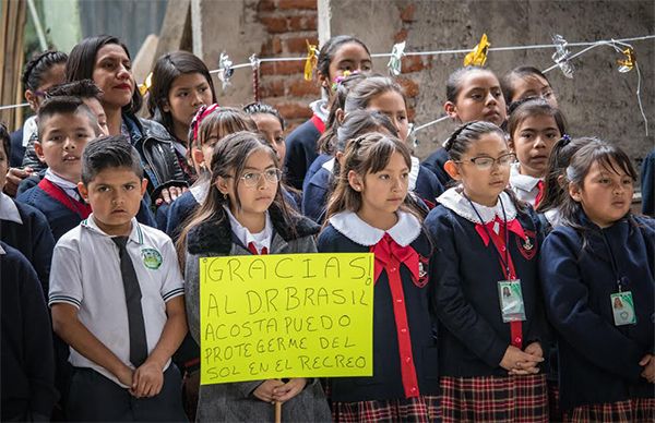 Antorcha Texcoco mejora escuela con 70 años sin inversión en infraestructura