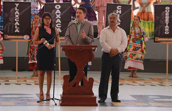Se corona Puebla en Concurso de Folclor Internacional