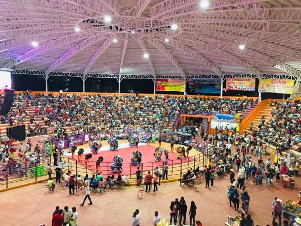 100 mil mexicanos asisten a la Feria de Tecomatlán 2019
