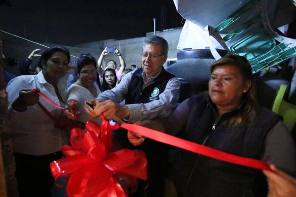 732 familias de Chimalhuacán reciben paquetes de vivienda