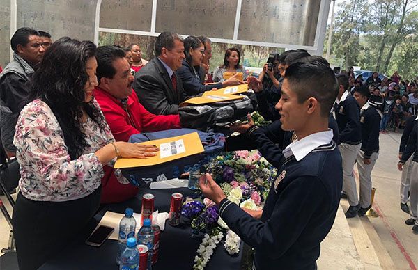 Educación, base para una mejor sociedad: Rosendo Morales