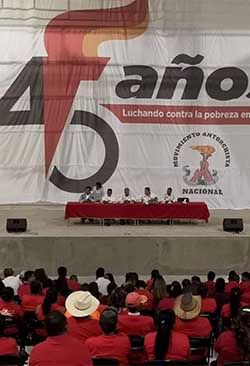 45 años de lucha contra la pobreza en México 