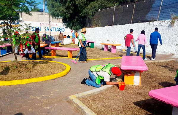 Embellecen zona escolar en el poblado de San Francisco, en Ixtapaluca