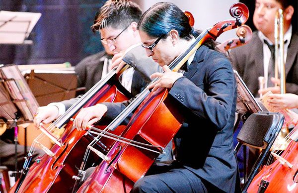 Deleita Orquesta Sinfónica de Ixtapaluca en gala artística