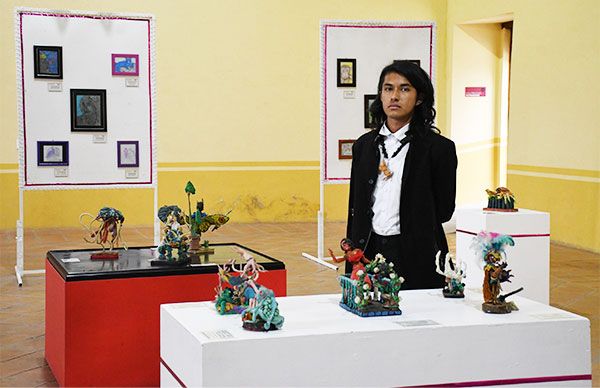 Inauguran exposición plástica 