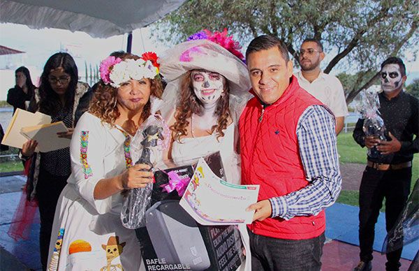 Festejan Día de Muertos en Chimalhuacán