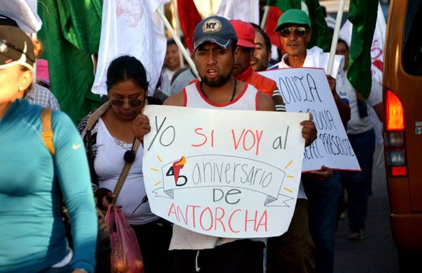 Habitantes de Coatepec invitan al 45 Aniversario de Antorcha