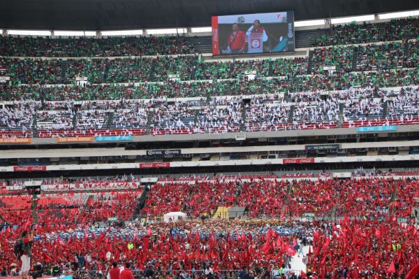 Antorcha hace historia en el Estadio Azteca