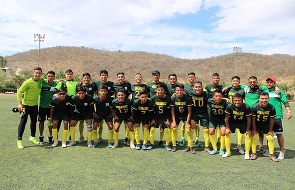 Veracruz campeón en fútbol varonil en Espartaqueada Deportiva