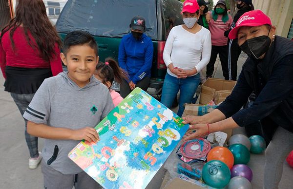 Delegada de la colonia Mariel entregó juguetes a niños por Día de Reyes