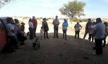 Alcalde visita colonia antorchista