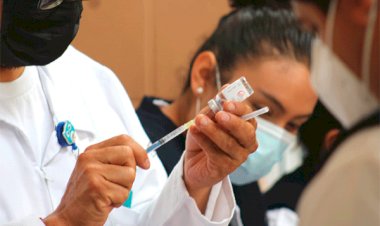 Arranca vacunación para docentes en Ixtapaluca