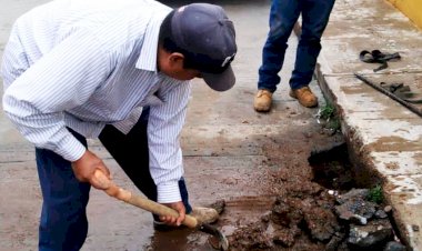 Atiende Ayuntamiento de Villa de Ramos fuga de agua