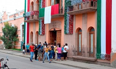 Habitantes de Ferrocarriles buscan apoyo para regularizar sus viviendas