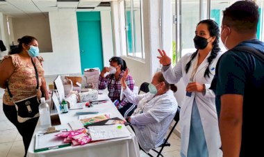 Jornada de salud de Azotlán benefició a 15 comunidades