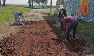 Ausencia de presupuesto federal; morelianos tienen que poner de su bolsa para mejorar las calles