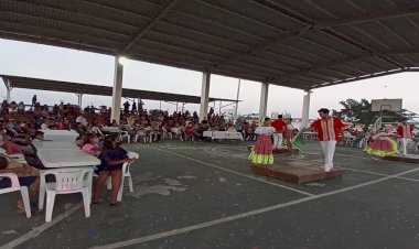 Con posada, antorchistas porteños celebran un año más de unión y lucha