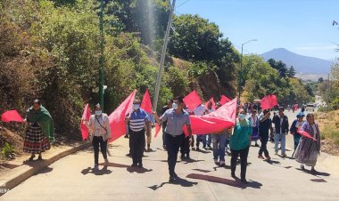 Antorchistas purépechas celebran inicio de ampliación eléctrica