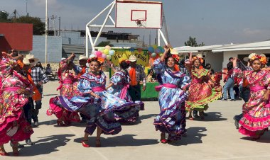 Realizan festival de primavera con cultura