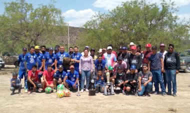 Invita Ayuntamiento a deportistas a seguir luchando por mejores condiciones para todos