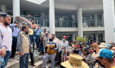 Ayuntamiento de Enrique Galindo no atiende demandas de potosinos