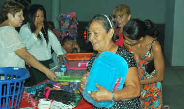Festejan a mamás y niños del municipio de Colima