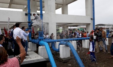 CRÓNICA | Familias porteñas sufren por falta de agua