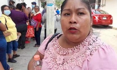 Vecinos de Tuxtepec se manifiestan CORETURO; exigen constancias de propiedad